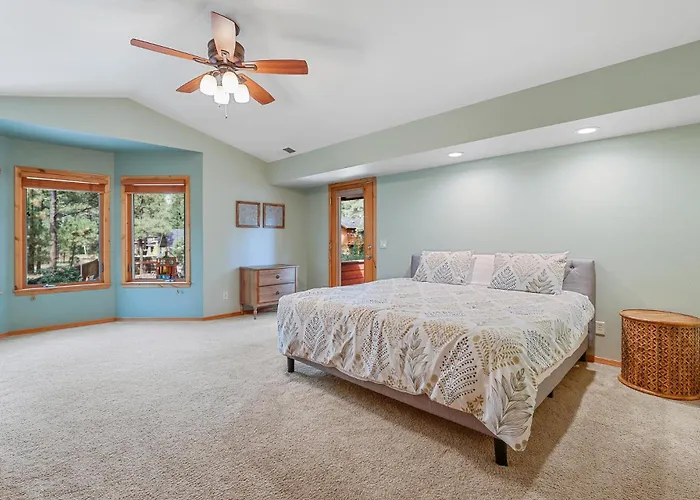 Eagles Landing Spacious Casita Prime Location Holiday home Flagstaff